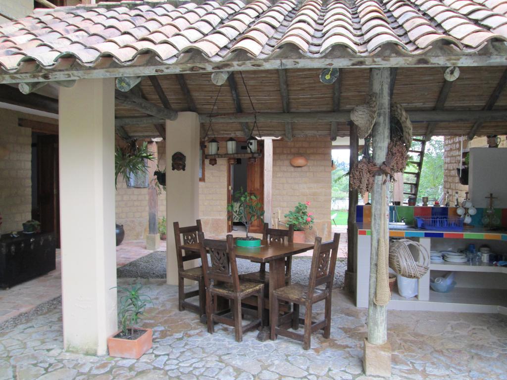 Hostal Casa Del Arte Robles Eksteriør bilde